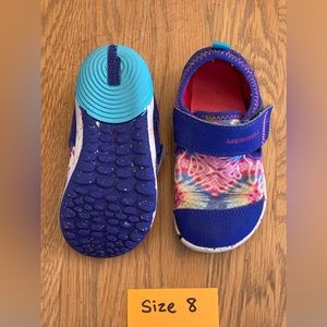 Merrell Bare Steps toddler shoes size 8.